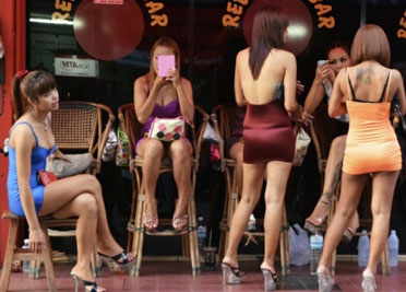 thai prostitutes on soi 6